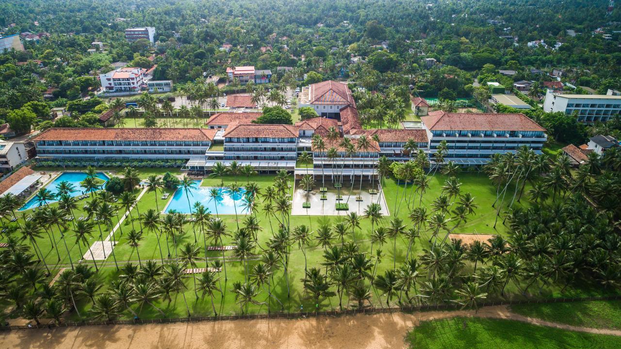 The Blue Water - Geoffrey Bawa Heritage - City Resort Hotel Wadduwa Kültér fotó