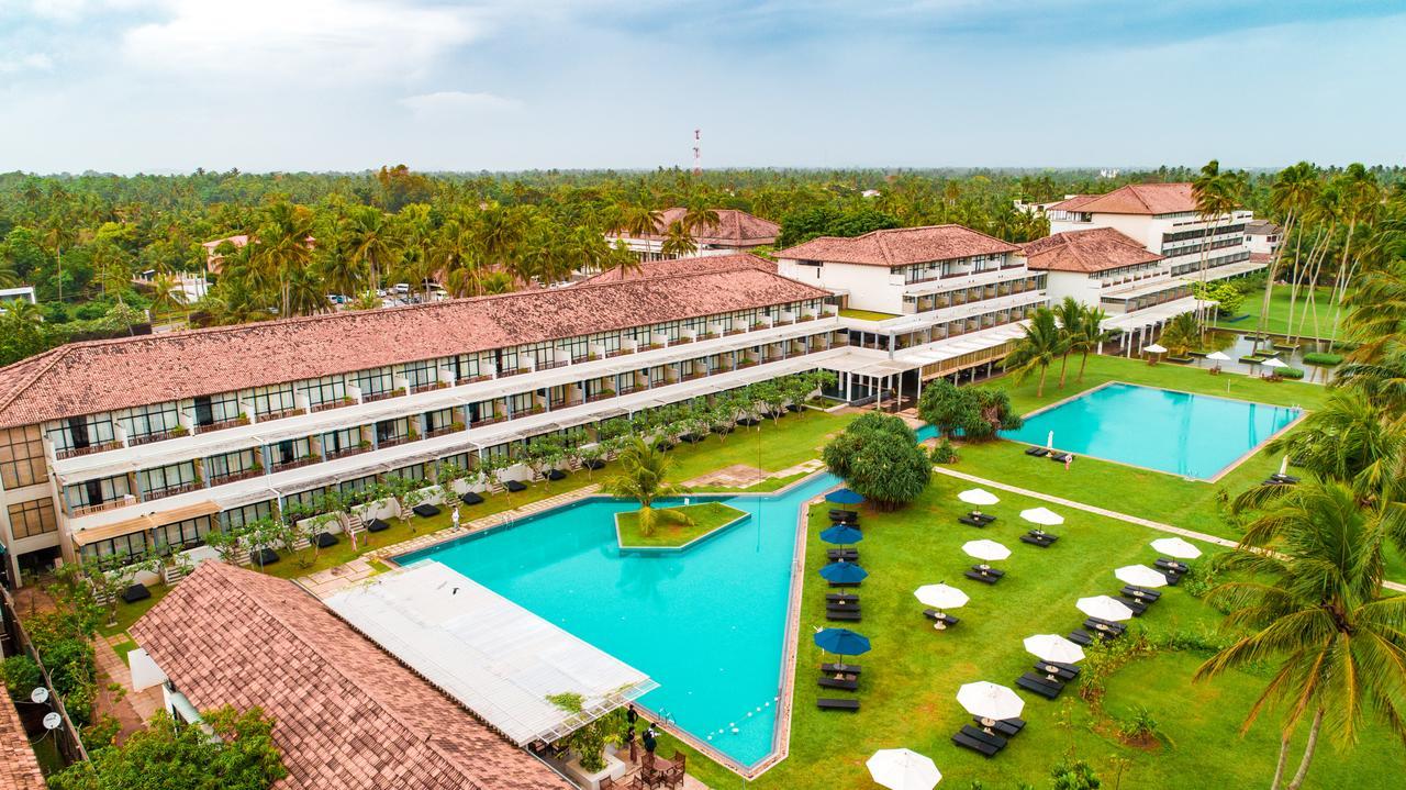 The Blue Water - Geoffrey Bawa Heritage - City Resort Hotel Wadduwa Kültér fotó