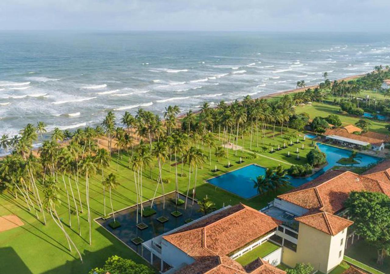 The Blue Water - Geoffrey Bawa Heritage - City Resort Hotel Wadduwa Kültér fotó